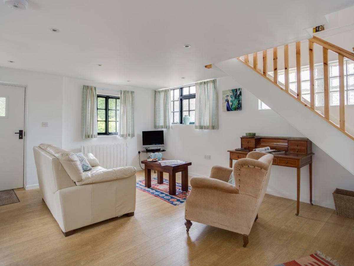 Little England Cottage Milborne Saint Andrew Bagian luar foto